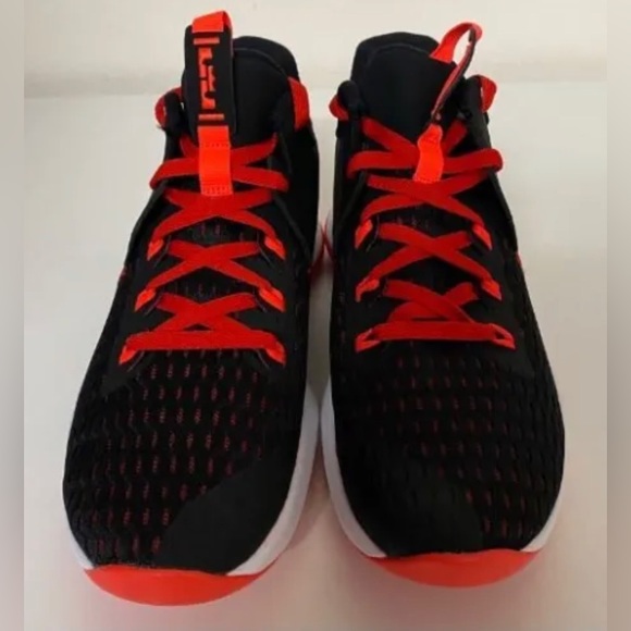 NWOB Nike Lebron Witness 5 Shoes Men's Sz 8.5-12 Black Red Basketball CQ9380-005 - Picture 2 of 6